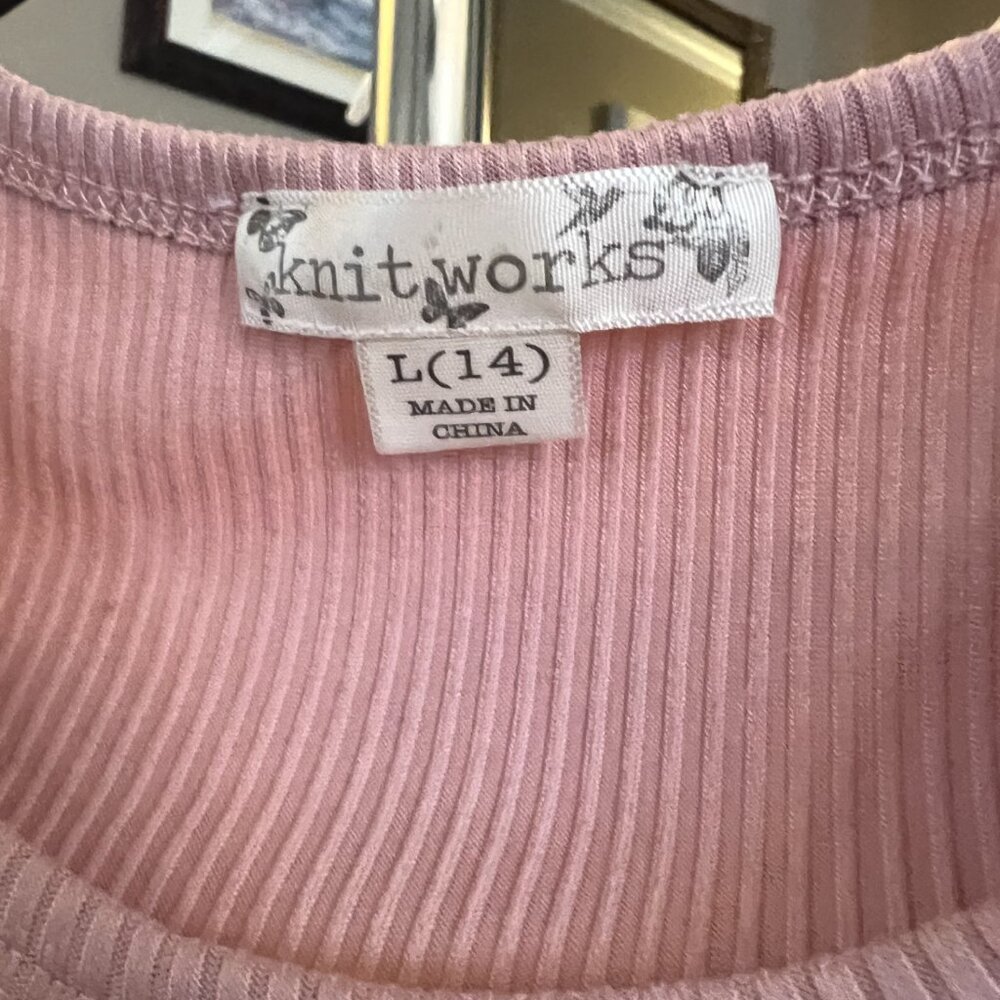 Pink button Tee - Picture 2 of 2